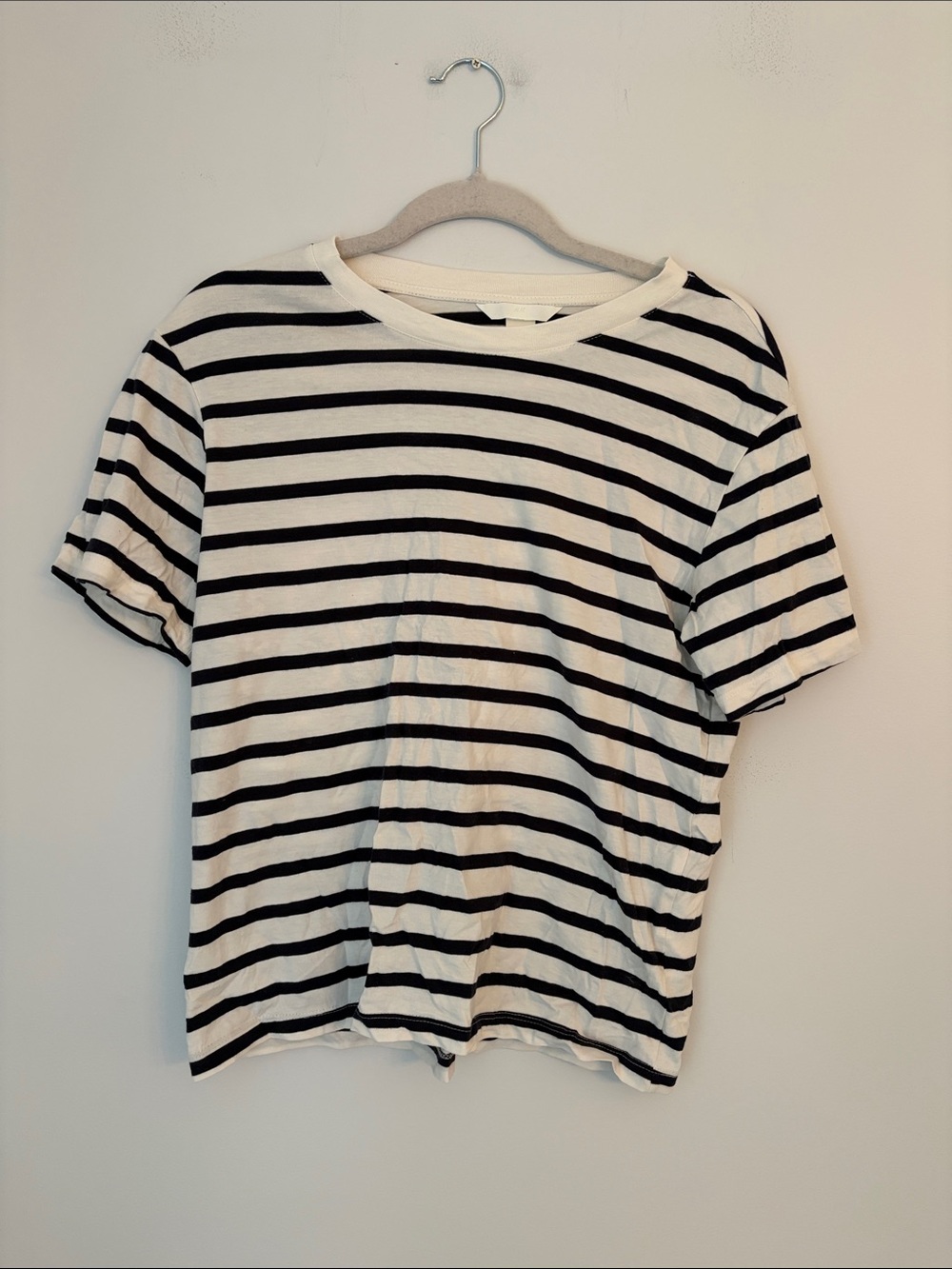 H&M Cream and Black Striped Crewneck Boxy Tee Size Small